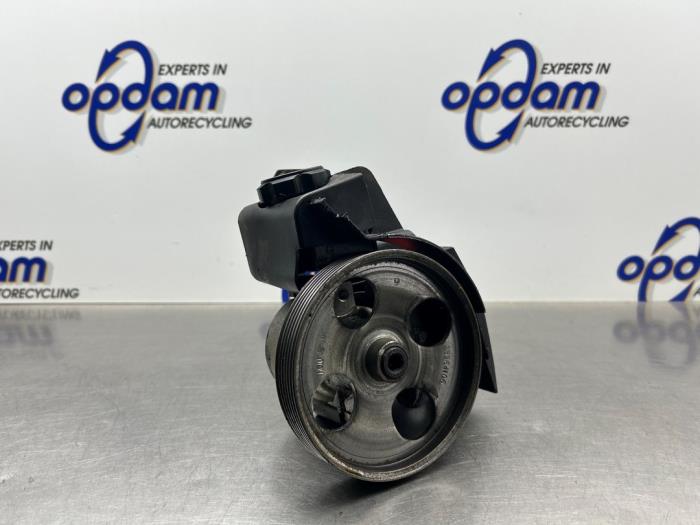 Gebruikte Stuurpomp Peugeot 206+ (2L/M) 1.4 XS Prijs € 50,00 Margeregeling aangeboden door Gebr Opdam B.V.