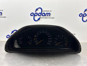 Gebruikte Kilometerteller KM Mercedes CLK (C208) 2.0 200 16V Prijs € 70,00 Margeregeling aangeboden door Gebr Opdam B.V.