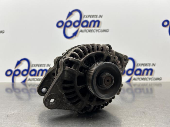 Dynamo van een Kia Rio (DC12) 1.5 16V 2004