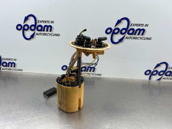Gebruikte Tank element Pomp Audi A6 Avant (C6) 2.7 TDI V6 24V Prijs € 75,00 Margeregeling aangeboden door Gebr Opdam B.V.