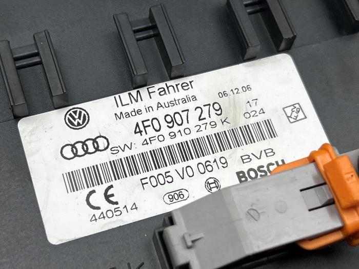 Computer Body Control van een Audi A6 Avant (C6) 2.7 TDI V6 24V 2007