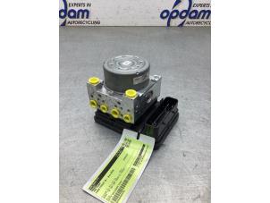 Gebruikte ABS Pomp Ford Focus 4 1.0 Ti-VCT EcoBoost 12V 125 Prijs € 225,00 Margeregeling aangeboden door Gebr Opdam B.V.