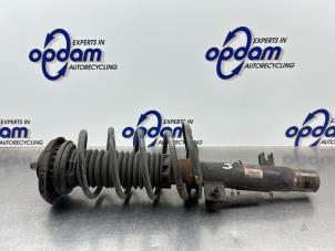 Gebruikte Mac Phersonpoot links-voor Citroen C3 (SC) 1.6 HDi 92 Prijs € 50,00 Margeregeling aangeboden door Gebr Opdam B.V.