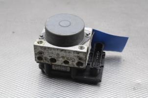 Gebruikte ABS Pomp Renault Kangoo Express (FW) 1.5 dCi 70 Prijs € 121,00 Inclusief btw aangeboden door Gebr Opdam B.V.