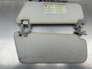 Gebruikte Zonneklep Mercedes A (W169) 1.5 A-160 Prijs € 50,00 Margeregeling aangeboden door Gebr Opdam B.V.