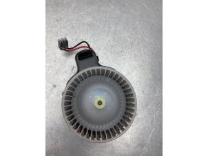 Gebruikte Chaufage Ventilatiemotor Ford Focus 4 1.0 Ti-VCT EcoBoost 12V 125 Prijs € 40,00 Margeregeling aangeboden door Gebr Opdam B.V.