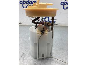 Gebruikte Benzinepomp Ford Focus 4 1.0 Ti-VCT EcoBoost 12V 125 Prijs € 75,00 Margeregeling aangeboden door Gebr Opdam B.V.