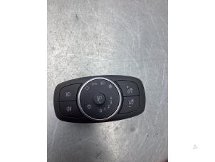 Gebruikte Schakelaar Licht Ford Focus 4 1.0 Ti-VCT EcoBoost 12V 125 Prijs € 40,00 Margeregeling aangeboden door Gebr Opdam B.V.