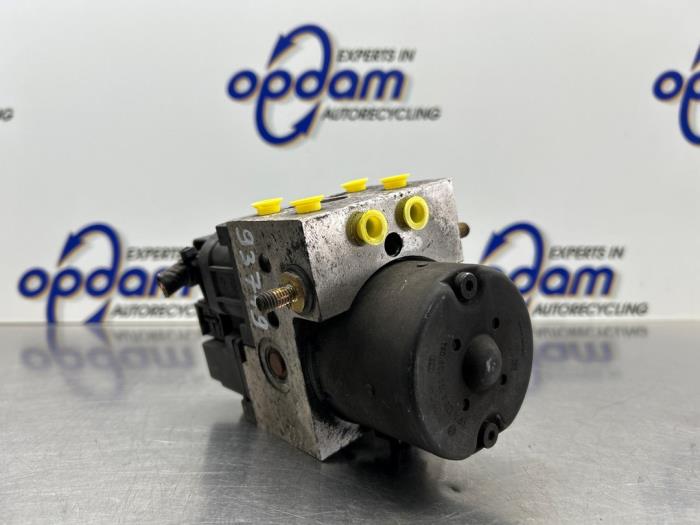 Gebruikte ABS Pomp Volvo V40 (VW) 1.8 16V Prijs € 90,00 Margeregeling aangeboden door Gebr Opdam B.V.