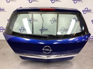 Gebruikte Achterklep Opel Astra H (L48) 1.4 16V Twinport Prijs € 90,00 Margeregeling aangeboden door Gebr Opdam B.V.