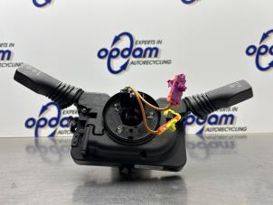 Gebruikte Licht + Raw Schakelaar Opel Astra H (L48) 1.4 16V Twinport Prijs € 70,00 Margeregeling aangeboden door Gebr Opdam B.V.