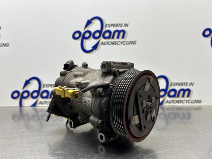 Gebruikte Aircopomp Citroen C4 Grand Picasso (UA) 2.0 16V Autom. Prijs € 150,00 Margeregeling aangeboden door Gebr Opdam B.V.