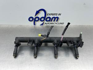 Gebruikte Injector (benzine injectie) Citroen C4 Grand Picasso (UA) 2.0 16V Autom. Prijs € 150,00 Margeregeling aangeboden door Gebr Opdam B.V.