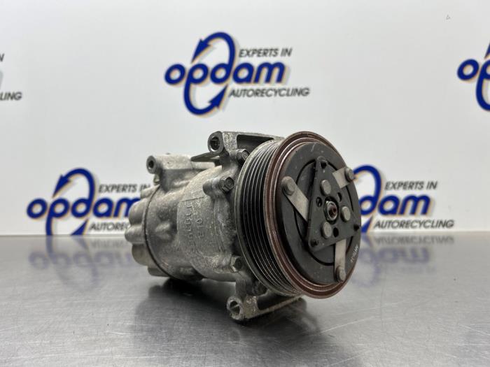Gebruikte Aircopomp Peugeot Partner (GC/GF/GG/GJ/GK) 1.6 HDI 90 16V Prijs € 60,00 Margeregeling aangeboden door Gebr Opdam B.V.