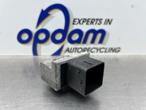 Gebruikte Relais Voorgloei Peugeot Partner (GC/GF/GG/GJ/GK) 1.6 HDI 90 16V Prijs € 35,00 Margeregeling aangeboden door Gebr Opdam B.V.