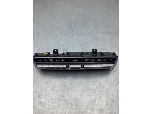 Gebruikte Chaufage Bedieningspaneel Mercedes CLS (C257) 450 EQ Boost 3.0 24V 4-Matic Prijs € 125,00 Margeregeling aangeboden door Gebr Opdam B.V.