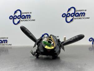 Gebruikte Licht + Raw Schakelaar Fiat Punto II (188) 1.2 60 S Prijs € 40,00 Margeregeling aangeboden door Gebr Opdam B.V.