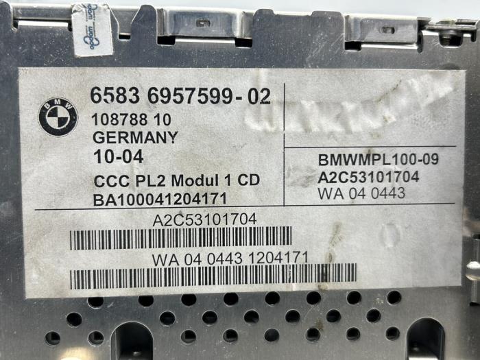 Regelunit Multi Media van een BMW 1 serie (E87/87N) 120d 16V 2004