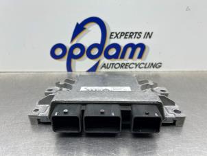 Gebruikte Computer Motormanagement Renault Clio III (BR/CR) 1.2 16V TCe 100 Prijs € 100,00 Margeregeling aangeboden door Gebr Opdam B.V.