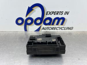 Gebruikte Deur module Volkswagen Golf VII (AUA) 1.6 TDI BlueMotion 16V Prijs € 35,00 Margeregeling aangeboden door Gebr Opdam B.V.