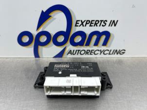 Gebruikte Module PDC Skoda Fabia III Combi (NJ5) 1.0 TSI 12V Prijs € 75,00 Margeregeling aangeboden door Gebr Opdam B.V.