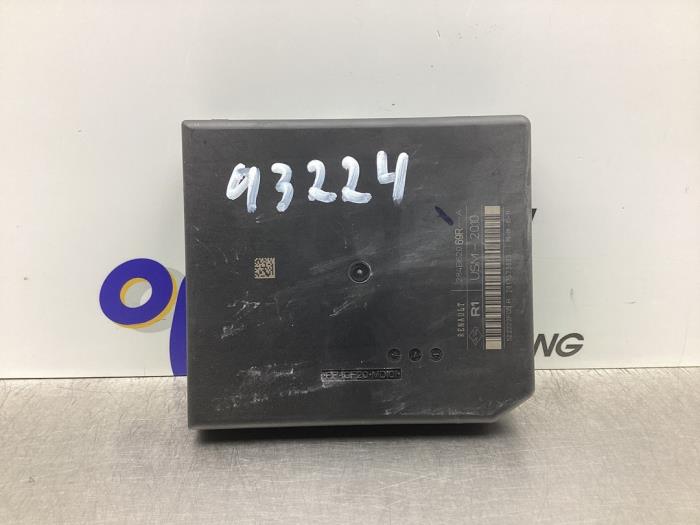 Gebruikte Module Koeling Renault Megane III Grandtour (KZ) 1.5 dCi 110 Prijs € 50,00 Margeregeling aangeboden door Gebr Opdam B.V.