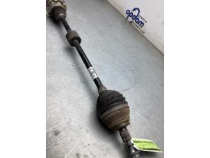 Gebruikte Cardanas rechts-voor (VWA) Volkswagen Tiguan (AD1) 1.5 TSI 16V Prijs € 200,00 Margeregeling aangeboden door Gebr Opdam B.V.