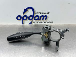 Gebruikte Licht + Raw Schakelaar Mercedes A (W169) 1.5 A-150 5-Drs. Prijs € 50,00 Margeregeling aangeboden door Gebr Opdam B.V.