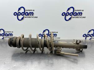 Gebruikte Voorpoot links Skoda Fabia III Combi (NJ5) 1.0 TSI 12V Prijs € 75,00 Margeregeling aangeboden door Gebr Opdam B.V.