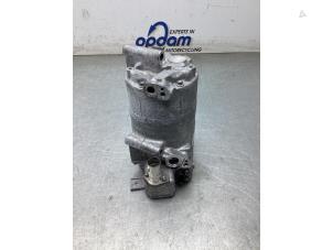 Gebruikte Aircopomp Mercedes E (W213) E-300 e 2.0 Turbo 16V Prijs € 907,50 Inclusief btw aangeboden door Gebr Opdam B.V.