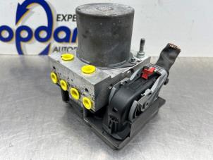 Gebruikte ABS Pomp Audi A4 Cabrio (B7) 2.0 TFSI 20V Prijs € 75,00 Margeregeling aangeboden door Gebr Opdam B.V.