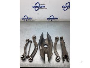 Gebruikte Draagarm rechts-achter Mercedes E (W213) E-300 e 2.0 Turbo 16V Prijs € 151,25 Inclusief btw aangeboden door Gebr Opdam B.V.