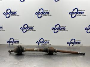 Gebruikte Aandrijfas rechts-voor Citroen C4 Picasso (UD/UE/UF) 1.6 HDiF 16V 110 Prijs € 75,00 Margeregeling aangeboden door Gebr Opdam B.V.