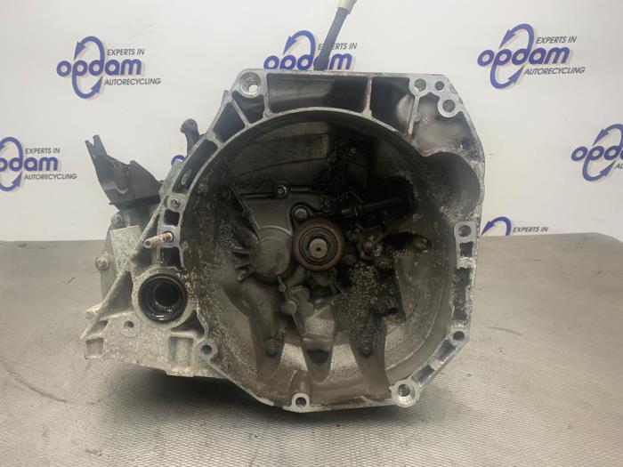 Gebruikte Versnellingsbak Dacia Sandero II 0.9 TCE 12V Prijs € 399,00 Margeregeling aangeboden door Gebr Opdam B.V.