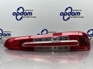 Gebruikte Achterlicht rechts Ford Focus C-Max 1.8 16V Prijs € 55,00 Margeregeling aangeboden door Gebr Opdam B.V.