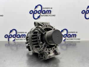 Gebruikte Dynamo Renault Scénic I (JA) 1.6 16V Prijs € 60,00 Margeregeling aangeboden door Gebr Opdam B.V.