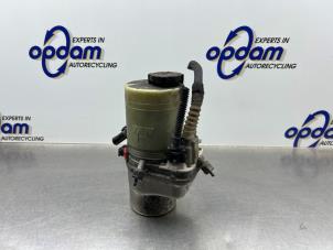 Gebruikte Servopomp Opel Vectra C Caravan 2.2 DIG 16V Prijs € 100,00 Margeregeling aangeboden door Gebr Opdam B.V.