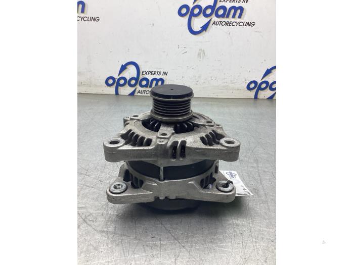 Gebruikte Dynamo Peugeot 5008 II (M4/MC/MJ/MR) 1.2 12V e-THP PureTech 130 Prijs € 90,00 Margeregeling aangeboden door Gebr Opdam B.V.