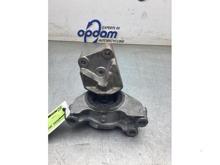Gebruikte Motorrubber Fiat Doblo Cargo (263) 1.3 D Multijet Prijs € 30,00 Margeregeling aangeboden door Gebr Opdam B.V.