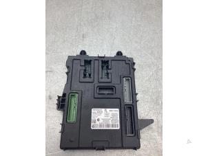 Gebruikte Bodycontrol Module Renault Megane IV Estate (RFBK) 1.5 Energy dCi 110 Prijs € 150,00 Margeregeling aangeboden door Gebr Opdam B.V.