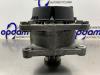 Dynamo van een Peugeot 208 I (CA/CC/CK/CL), 2012 / 2019 1.2 Vti 12V PureTech 82, Hatchback, Benzine, 1.199cc, 60kW (82pk), FWD, EB2F; HMZ, 2012-03 / 2019-12, CAHMZ; CCHMZ 2013
