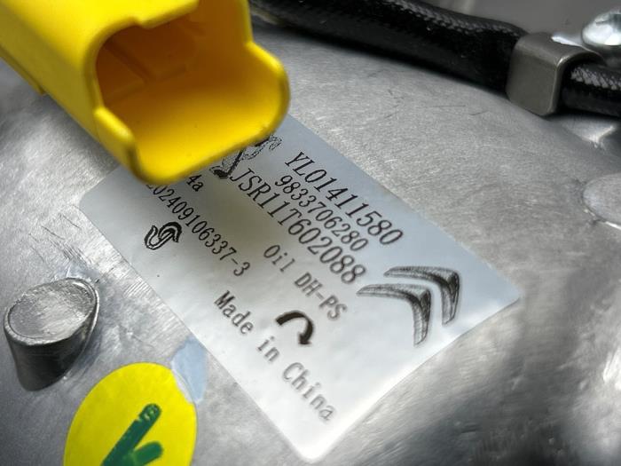 Aircopomp van een Opel Vivaro 2020