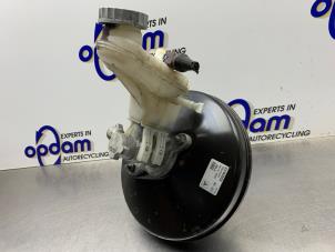 Gebruikte Rembooster Opel Agila (B) 1.2 16V Prijs € 75,00 Margeregeling aangeboden door Gebr Opdam B.V.