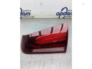 Gebruikte Achterlicht rechts Mercedes A Limousine (177.1) 1.3 A-250 e Turbo 16V Prijs € 100,00 Margeregeling aangeboden door Gebr Opdam B.V.