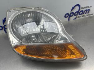 Gebruikte Koplamp rechts Chevrolet Matiz (M200) 0.8 S,SE Prijs € 40,00 Margeregeling aangeboden door Gebr Opdam B.V.