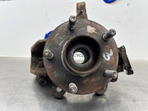 Gebruikte Fusee links-voor Ford Focus C-Max 1.8 16V Prijs € 50,00 Margeregeling aangeboden door Gebr Opdam B.V.