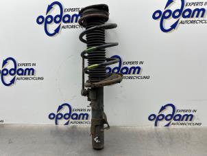 Gebruikte Mac Phersonpoot links-voor Ford Focus C-Max 1.8 16V Prijs € 40,00 Margeregeling aangeboden door Gebr Opdam B.V.