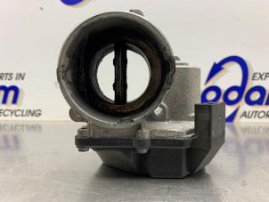 Gebruikte Gasklephuis Volkswagen Passat (3C2) 2.0 TDI 140 Prijs € 60,00 Margeregeling aangeboden door Gebr Opdam B.V.