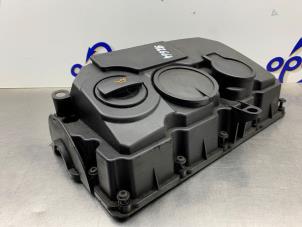 Gebruikte Kleppendeksel Volkswagen Passat (3C2) 2.0 TDI 140 Prijs € 50,00 Margeregeling aangeboden door Gebr Opdam B.V.