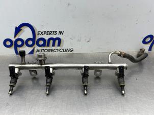 Gebruikte Injector (benzine injectie) Mercedes B (W245) 2.0 B-200 16V Prijs € 125,00 Margeregeling aangeboden door Gebr Opdam B.V.